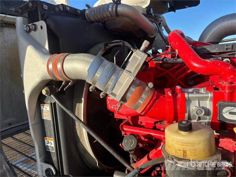 Kenworth W900 牵引车
