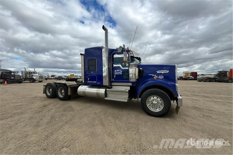 Kenworth W900 Motrici e Trattori Stradali