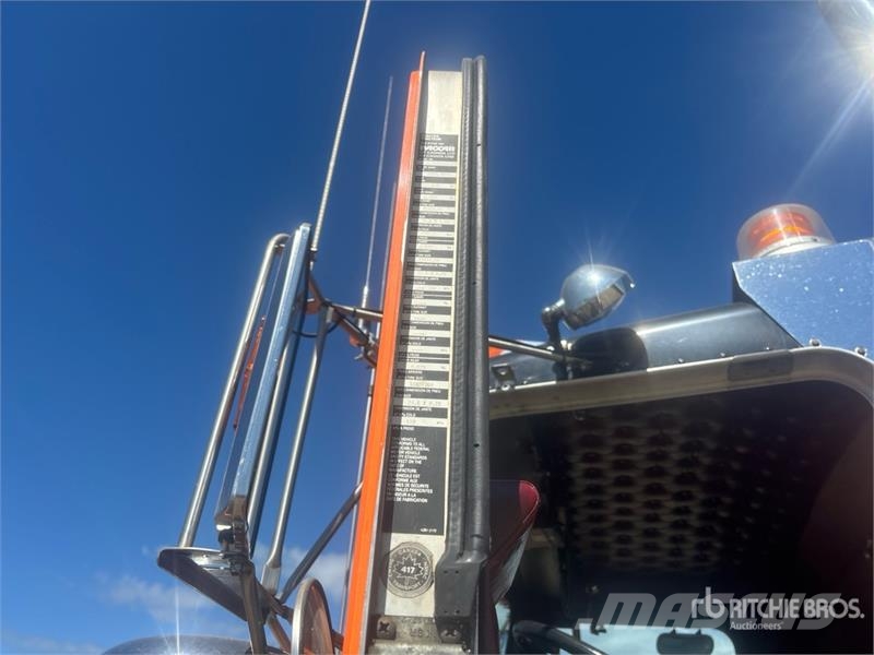 Kenworth W900 مركبات إصلاح الأعطال