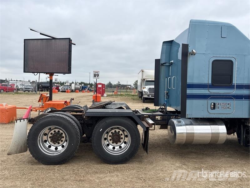 Kenworth W900 Vetopöytäautot