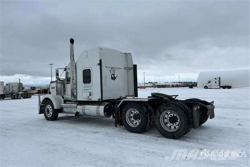 Kenworth W900 Sattelzugmaschinen