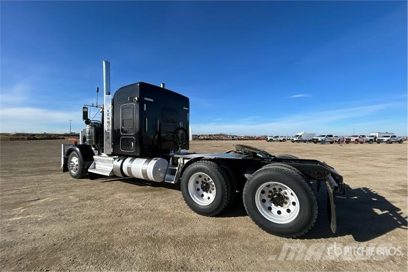 Kenworth W900 Naudoti vilkikai