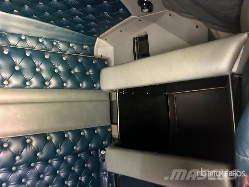 Kenworth W900 曳引機組件