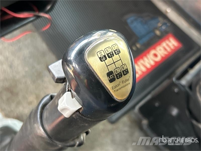 Kenworth W900 曳引機組件