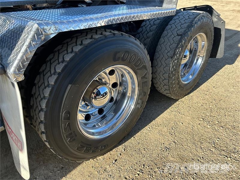 Kenworth W900 Naudoti vilkikai