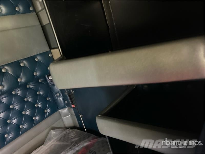 Kenworth W900 曳引機組件
