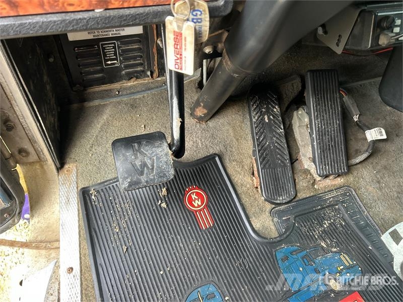 Kenworth W900 曳引機組件