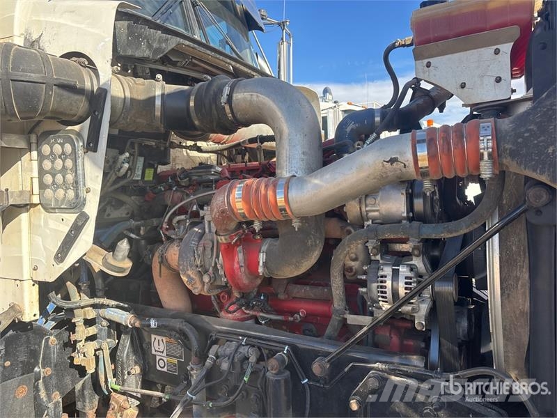 Kenworth W900 牵引车