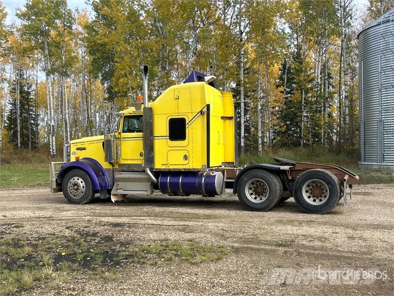 Kenworth W900 曳引機組件