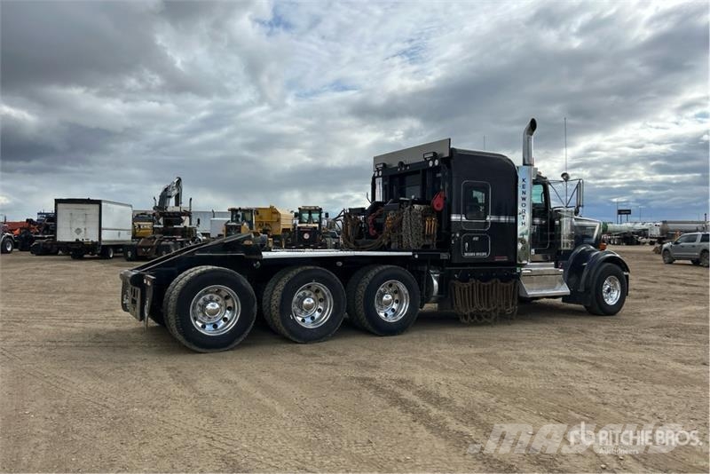 Kenworth W900 مركبات إصلاح الأعطال