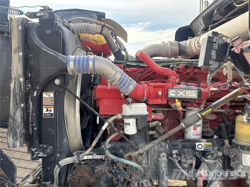 Kenworth W900 Vetopöytäautot