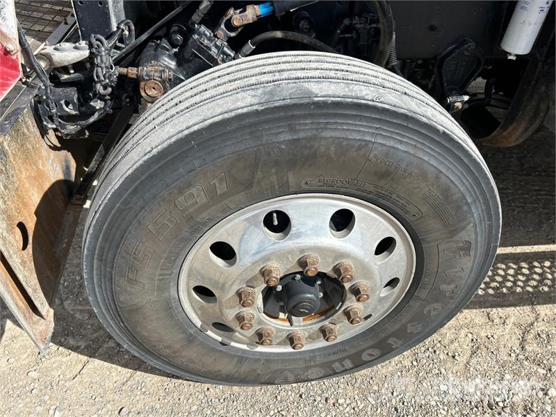 Kenworth W900 Τράκτορες