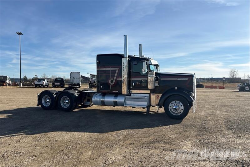 Kenworth W900 Naudoti vilkikai