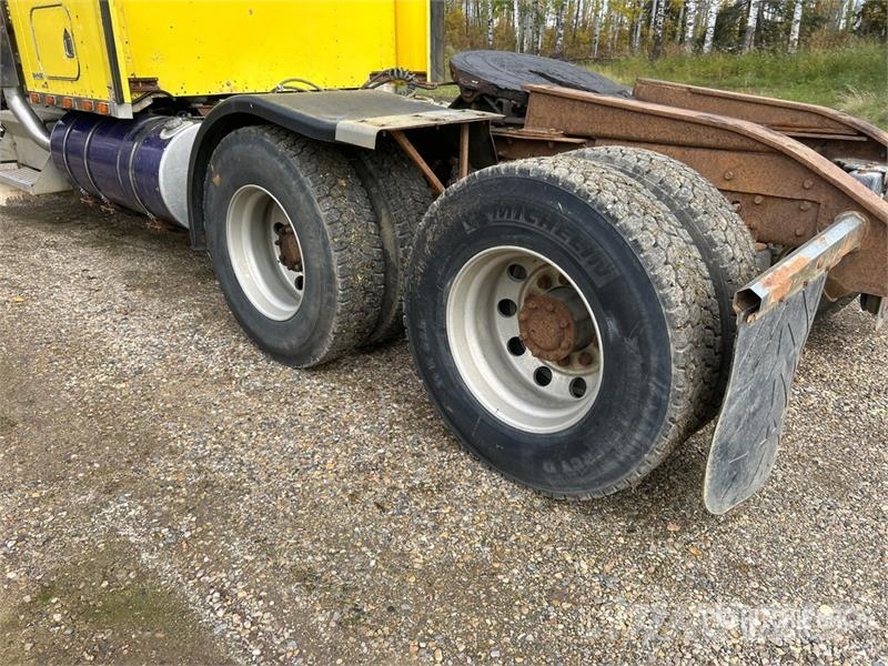 Kenworth W900 曳引機組件