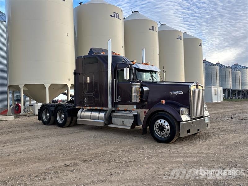 Kenworth W900 Sattelzugmaschinen