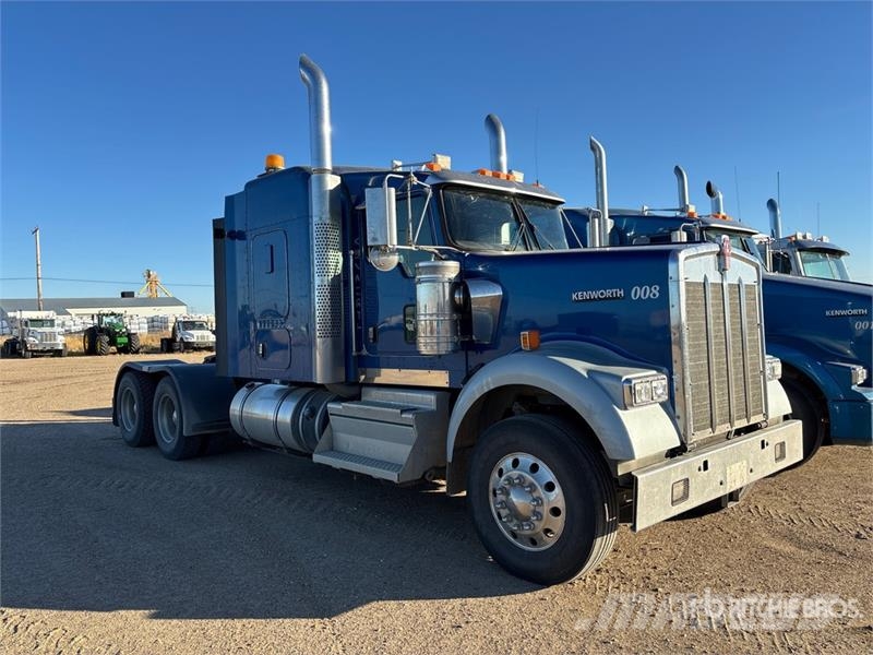 Kenworth W900 Trekkers
