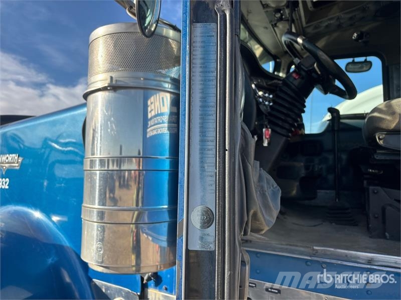 Kenworth W900 Vlačilci