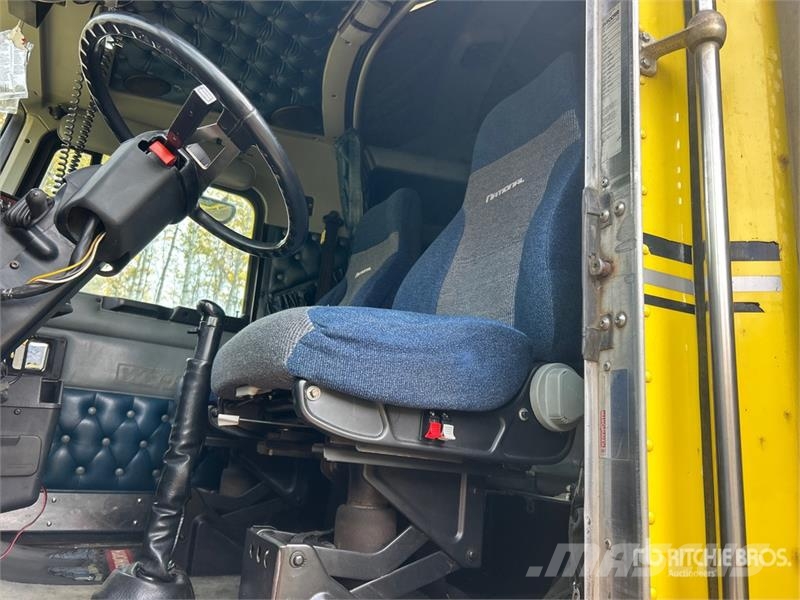 Kenworth W900 曳引機組件