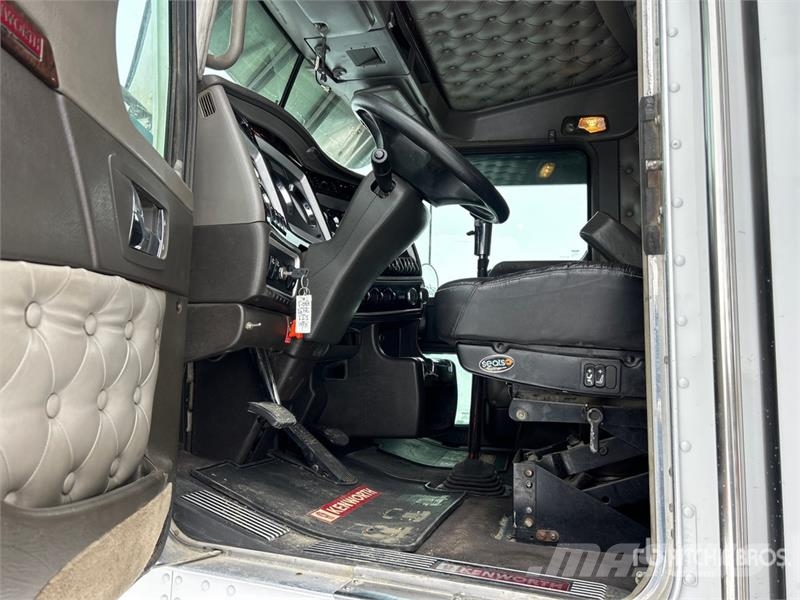 Kenworth W900 Sattelzugmaschinen