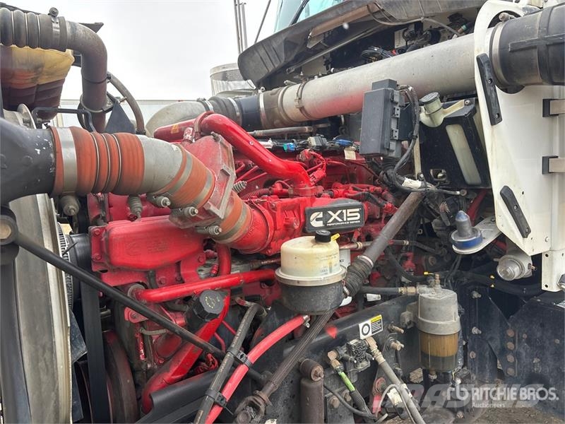 Kenworth W900 牵引车