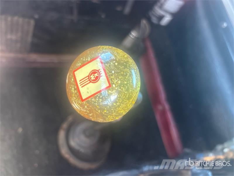 Kenworth W900 مركبات إصلاح الأعطال
