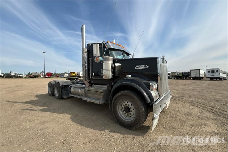 Kenworth W900 Vetopöytäautot