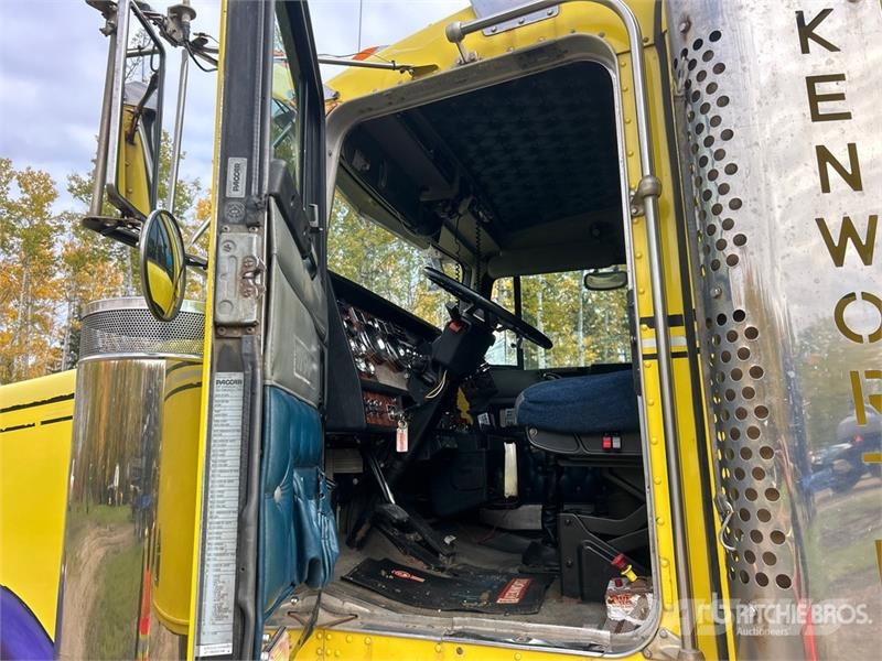 Kenworth W900 曳引機組件