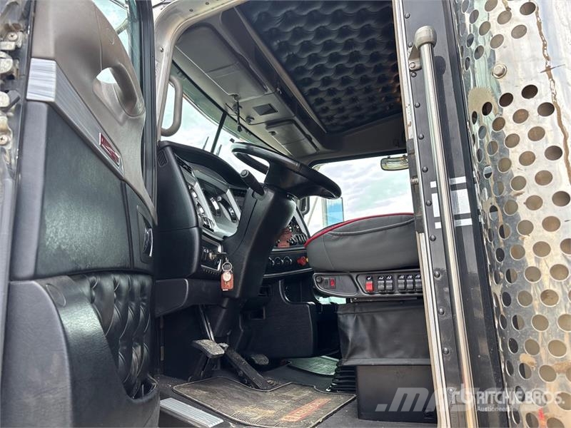 Kenworth W900 مركبات إصلاح الأعطال