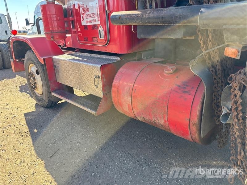 Kenworth W900 6x4 270 in WB Bed Truck Camion con sponde ribaltabili