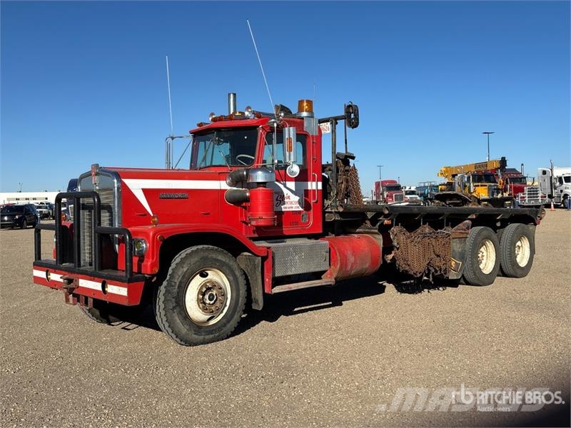 Kenworth W900 6x4 Bed Truck Pritschenwagen/Pritschenwagen mit Seitenklappe