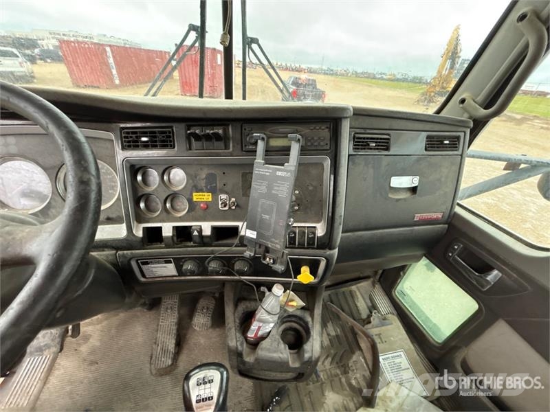 Kenworth W900 6x4 Cab and Chassis (Inoperable) Kabiner og interiør