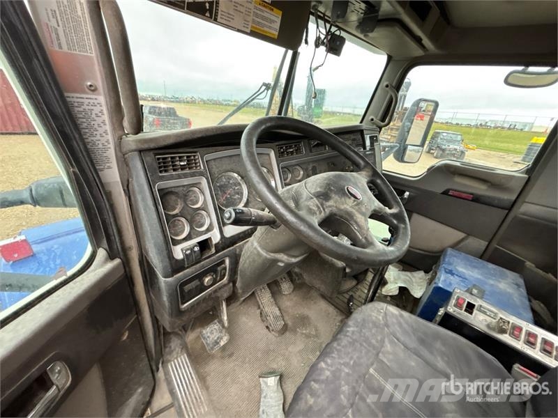 Kenworth W900 6x4 Cab and Chassis (Inoperable) Kabiner og interiør
