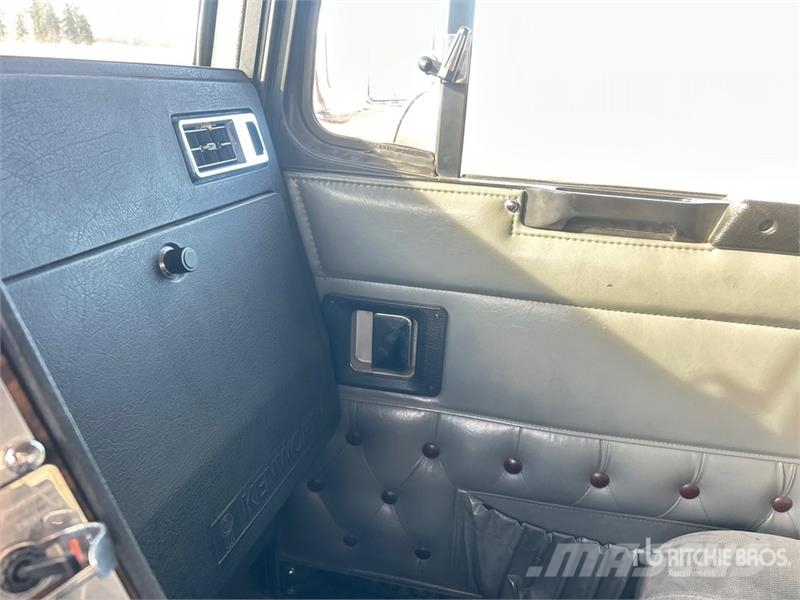 Kenworth W900 6x4 Grain Truck Ūkiniai/Grūdų sunkvežimiai
