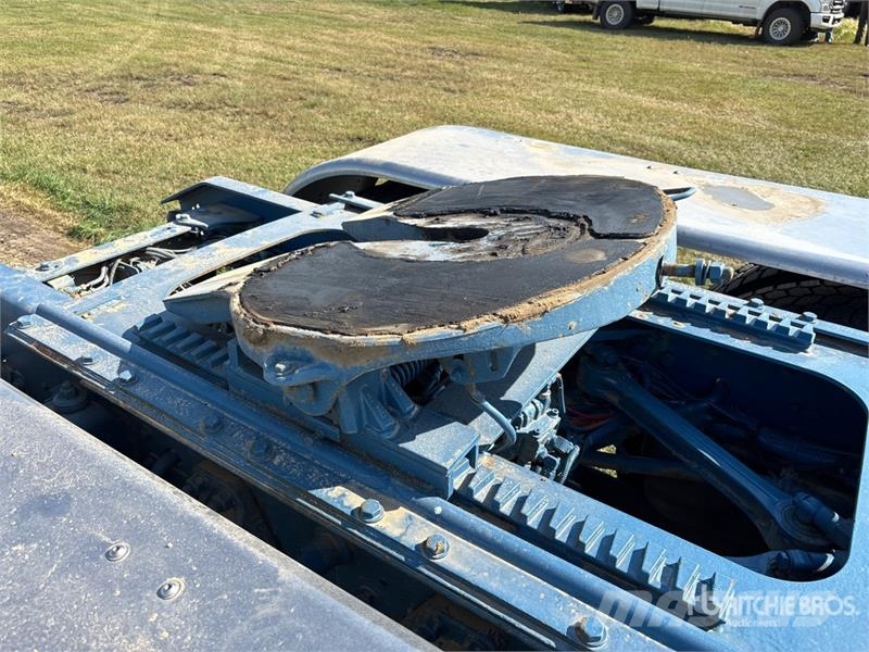Kenworth W900B Vetopöytäautot