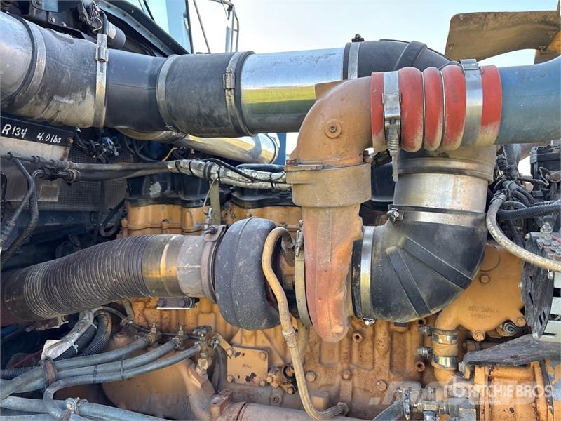 Kenworth W900B Vetopöytäautot