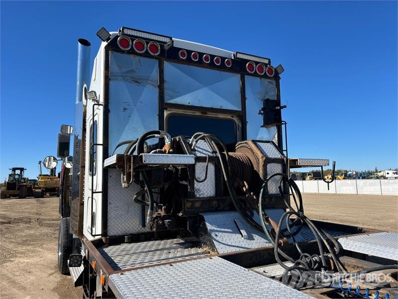 Kenworth W900B Carroattrezzi