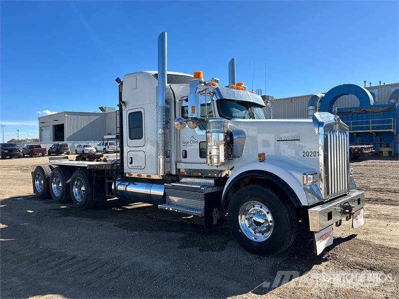 Kenworth W900B Carroattrezzi