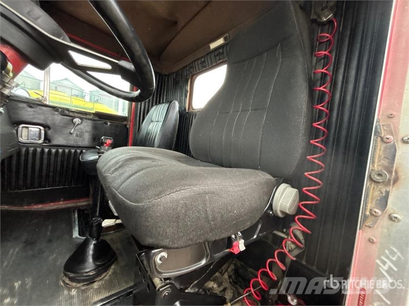 Kenworth W900B S/A Day Cab Truck Tractor 트랙터 유닛