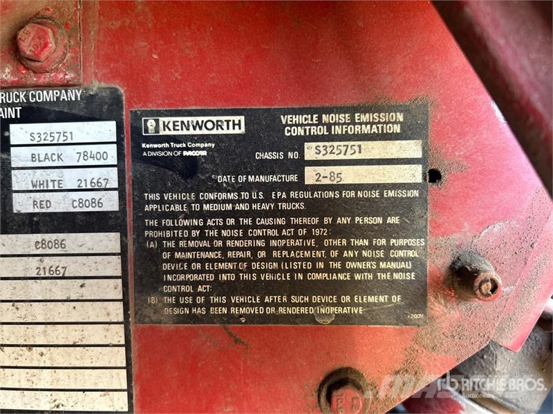 Kenworth W900B S/A Day Cab Truck Tractor 트랙터 유닛