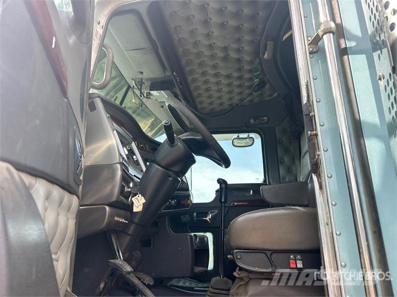 Kenworth W900L Sattelzugmaschinen