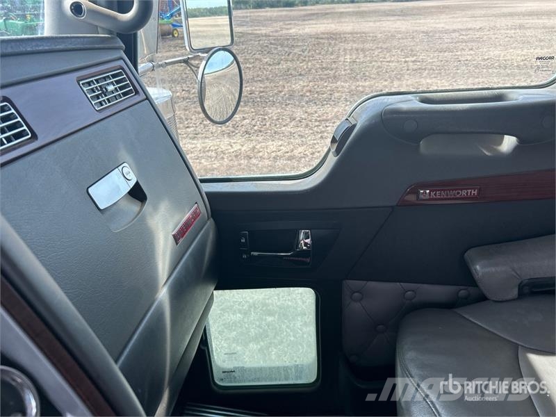 Kenworth W900L Sattelzugmaschinen