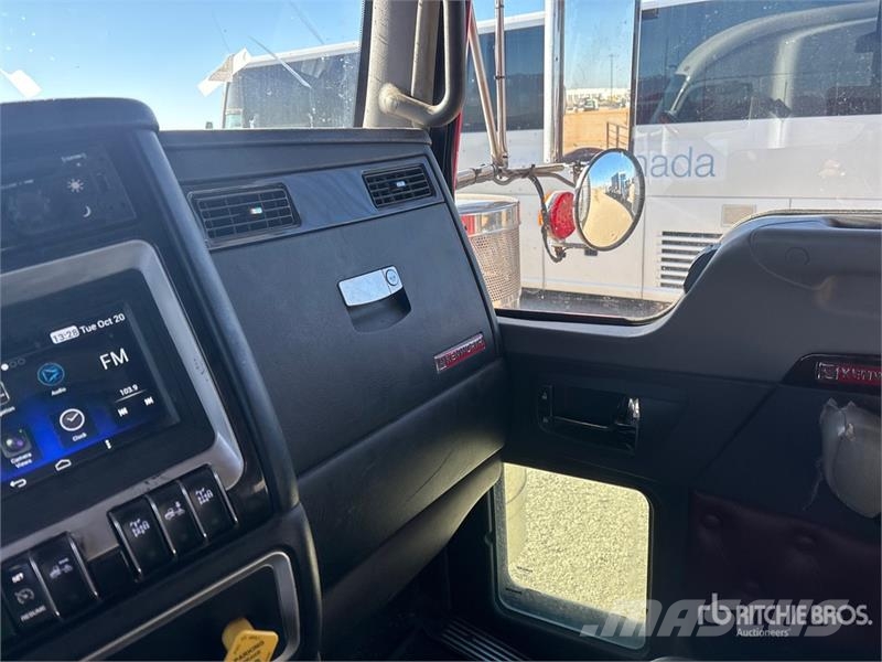 Kenworth W900L Sattelzugmaschinen