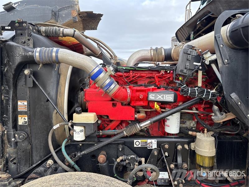 Kenworth W900L Vetopöytäautot