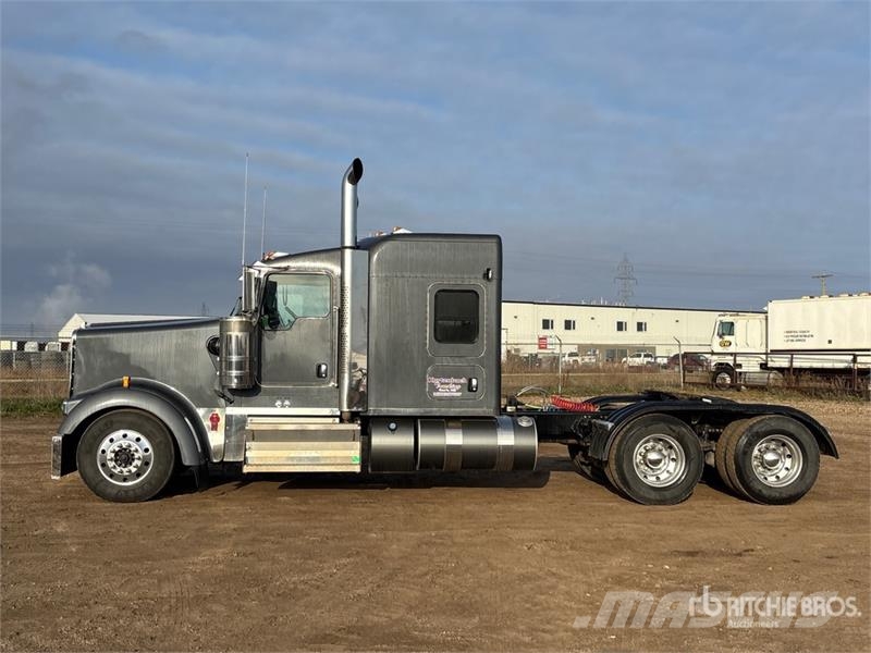 Kenworth W900L Sattelzugmaschinen