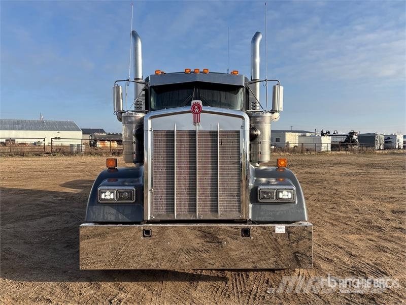 Kenworth W900L Sattelzugmaschinen