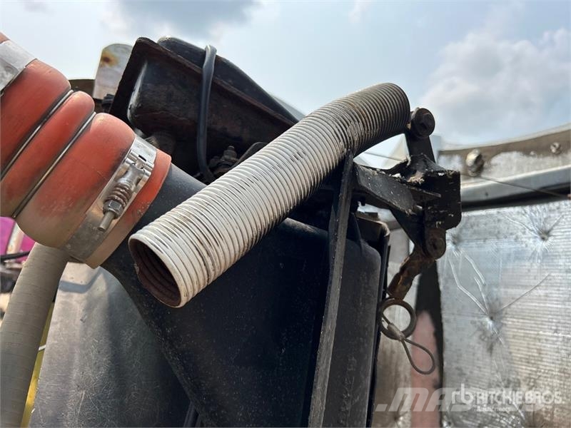 Kenworth W900L Vetopöytäautot