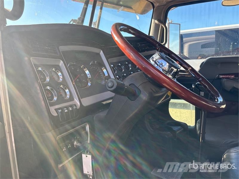Kenworth W900L Sattelzugmaschinen