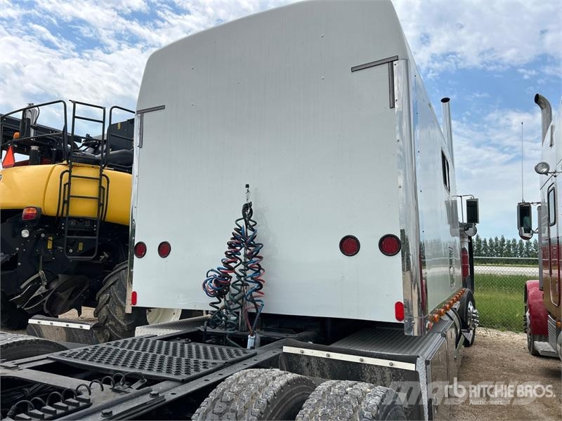 Kenworth W900L Naudoti vilkikai