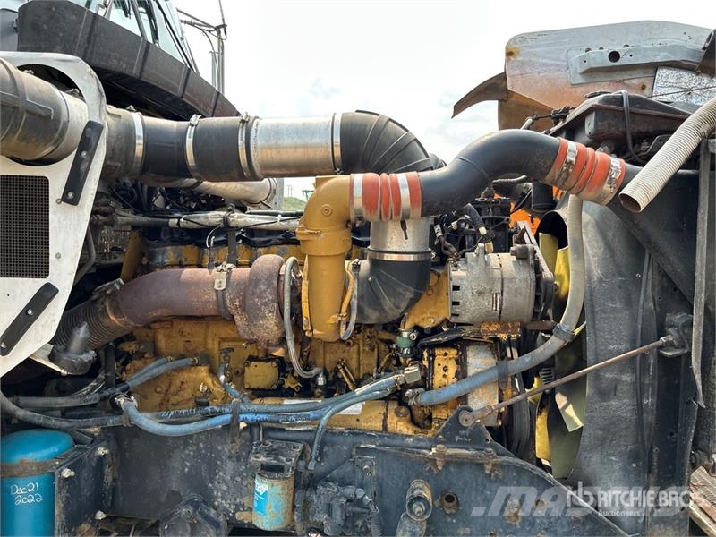 Kenworth W900L Vetopöytäautot