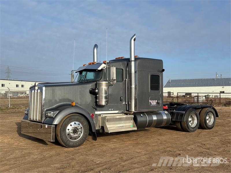 Kenworth W900L Sattelzugmaschinen
